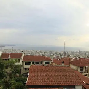 Panoramic Views Of Center Apartment